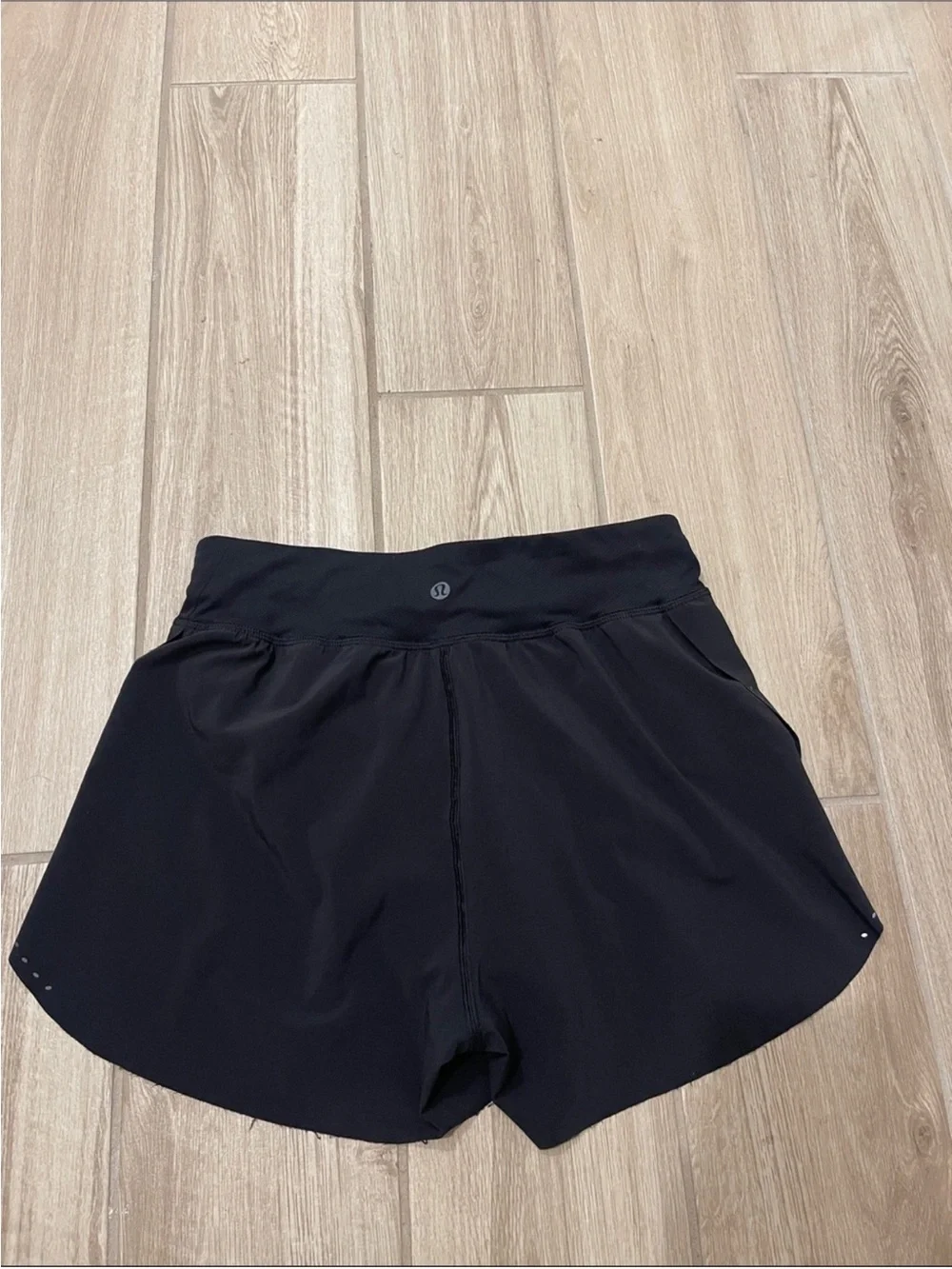 Lululemon Find Your Pace High Rise Lined Shorts Black 3” Sz 4